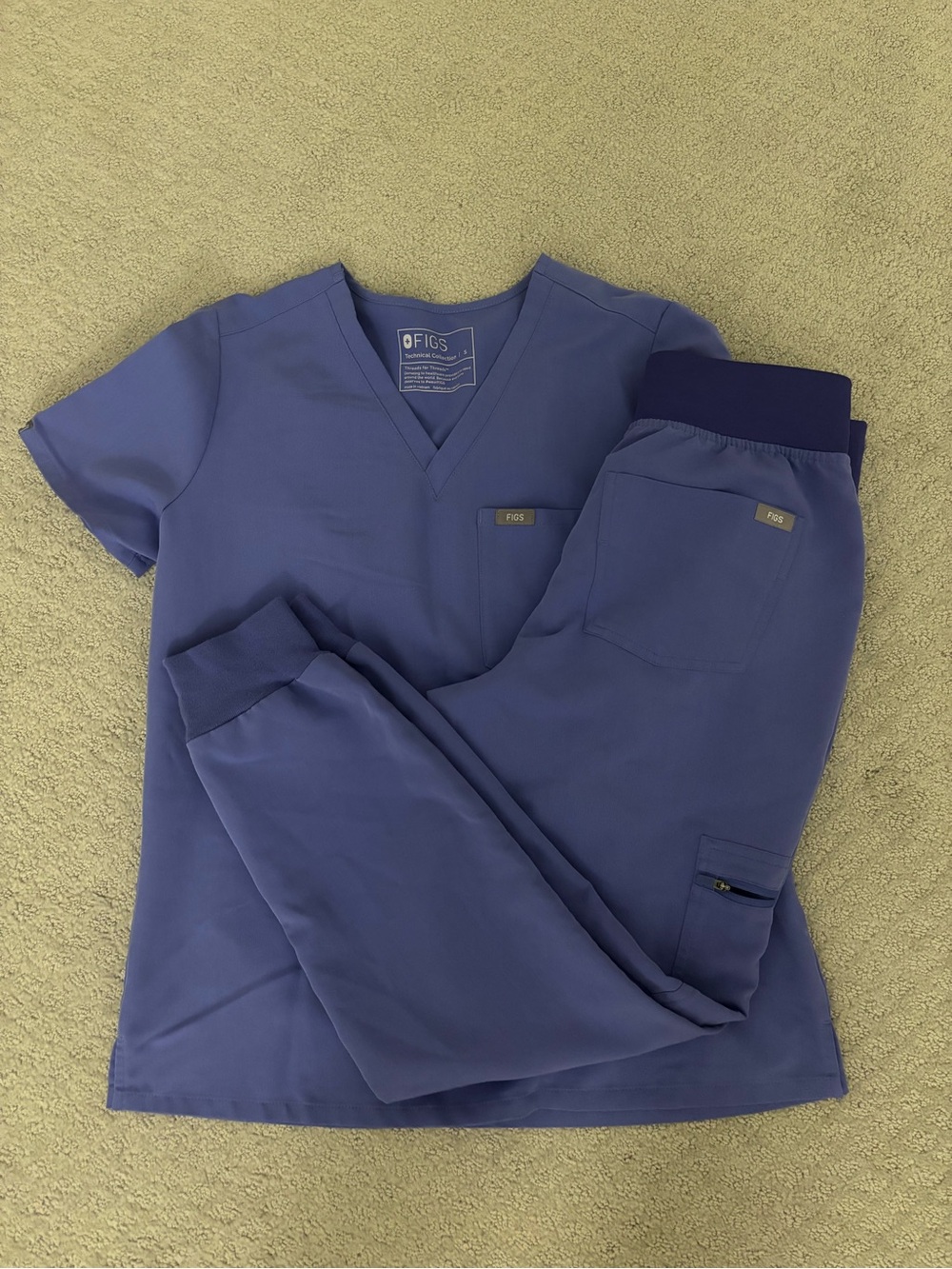 FIGS Blueberry Women's Scrub Top & Jogger Pants